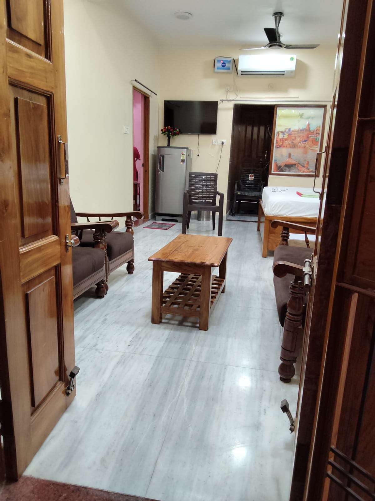 Premium Flat